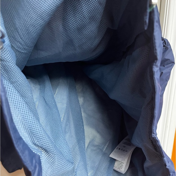 Mountain Hardwear Rain Jacket - Picture 5 of 6